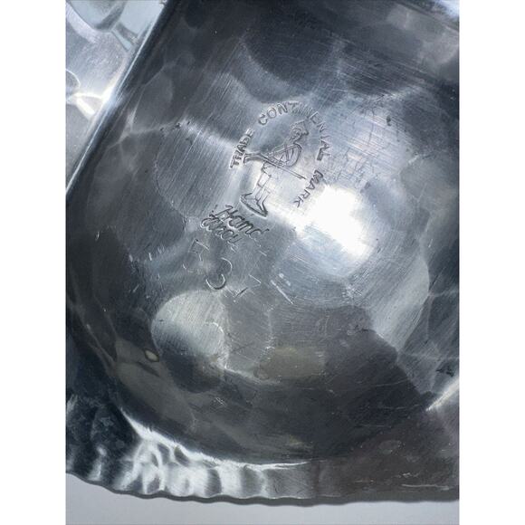 Continental Trademark Serving Tray Hand Wrought Silverlook 537 Hammered Aluminum - Picture 7 of 7